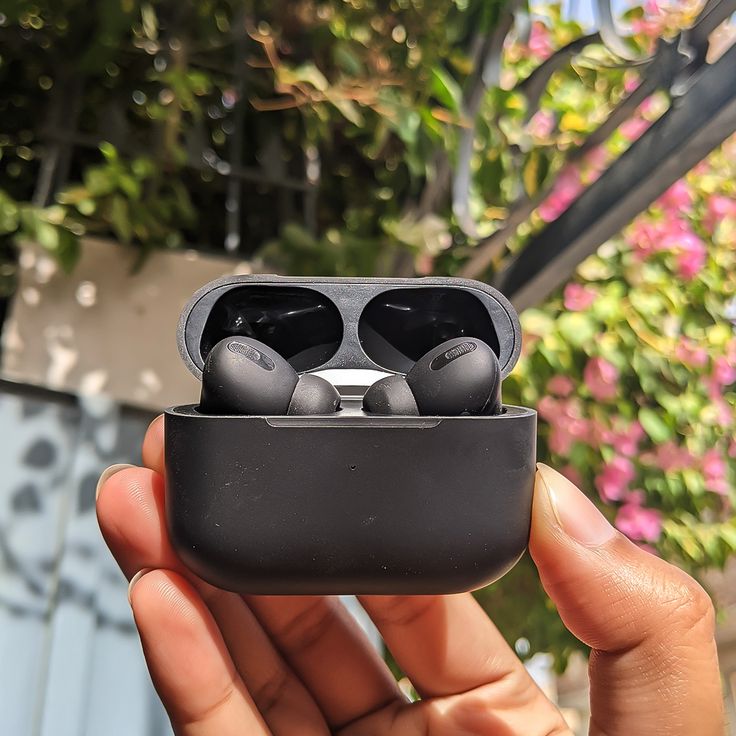 BLACK ANC NOISE CANCELLATION AIRPODS PRO 2